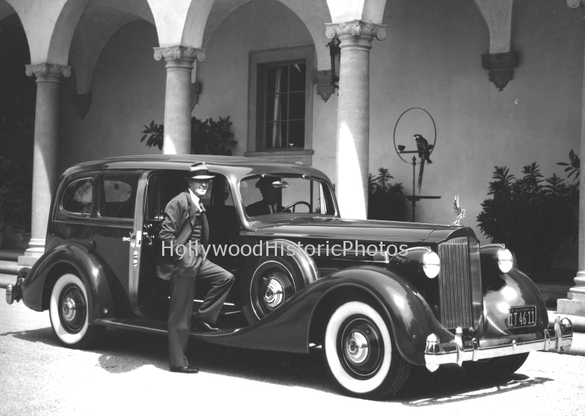Harold Lloyd 1935 With is Packard 12.jpg
